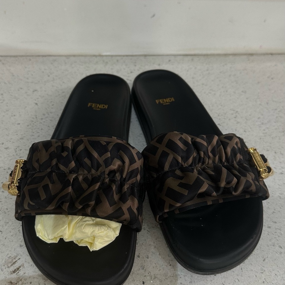 Fendi Black and Brown Patterned Slide Sandals - Picture 5 of 10